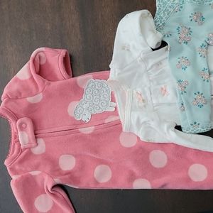 Preemie clothes
